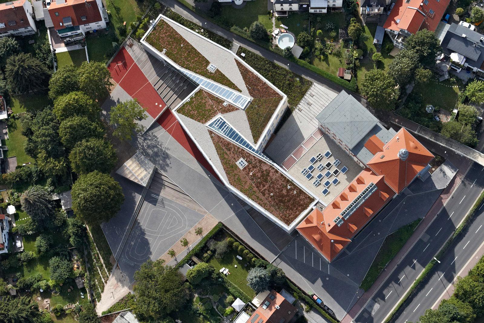 Schulportal Hölderlin-Schule in Bad Homburg