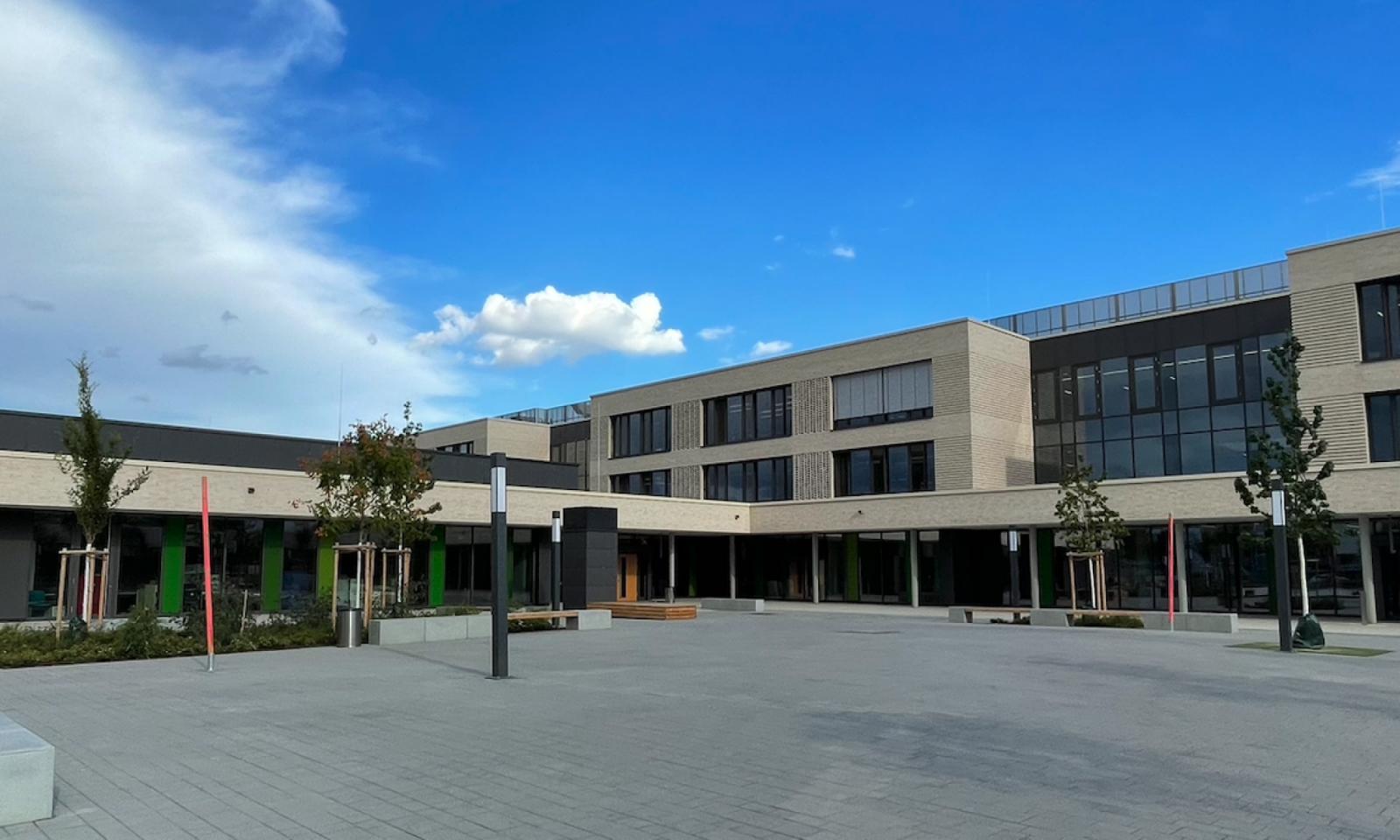 Schulportal Josephine-Baker-Gesamtschule in Frankfurt a. M.