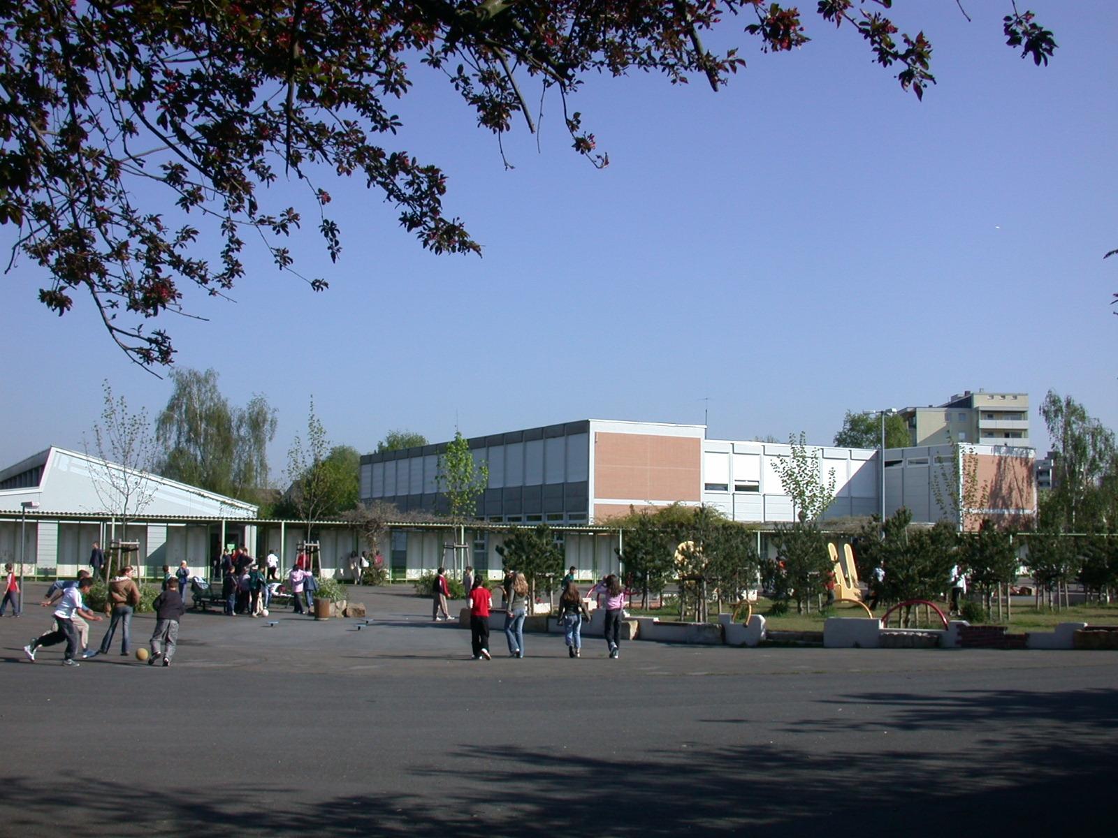 Schulportal Wilhelm-Leuschner-Schule in Mainz-Kostheim