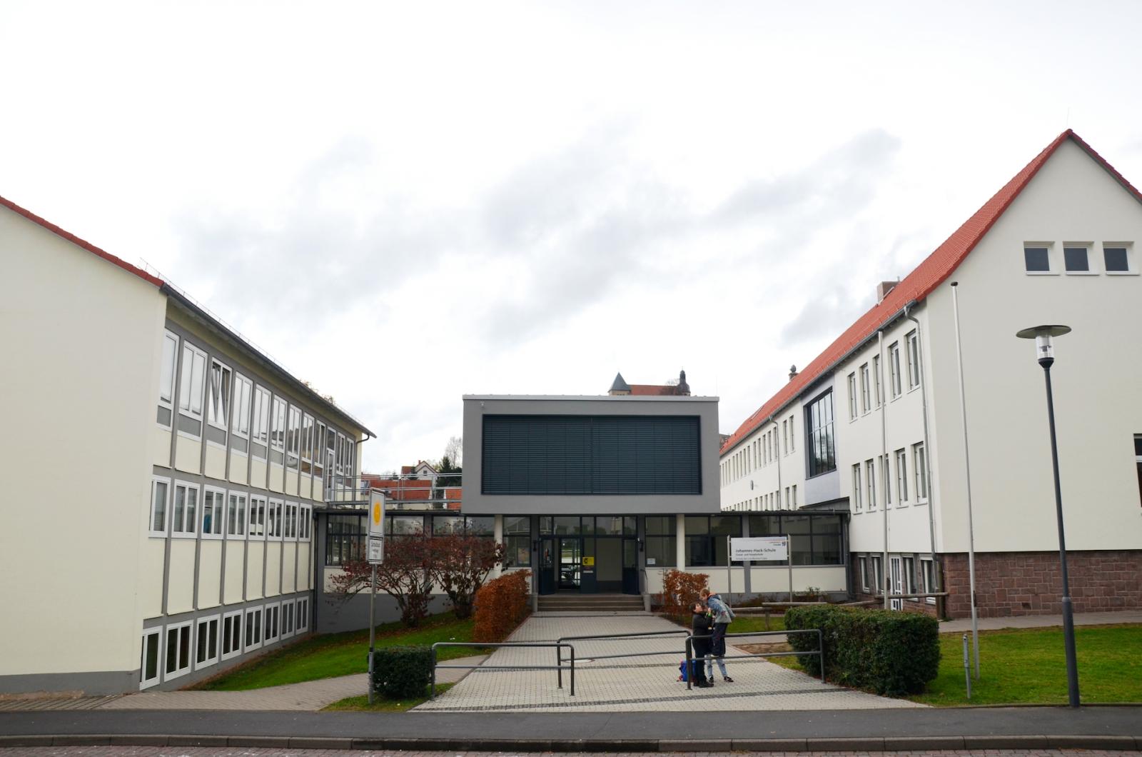 Schulportal Johannes-Hack-Schule in Petersberg