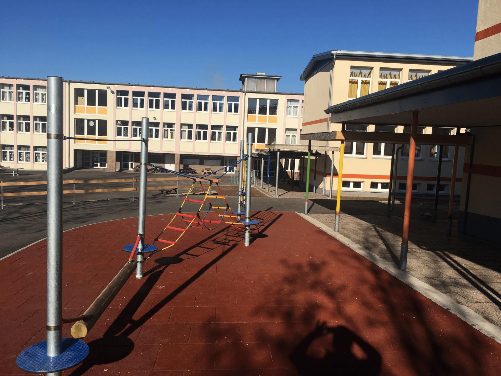 Schulportal Georg-August-Zinn-Schule in Heringen
