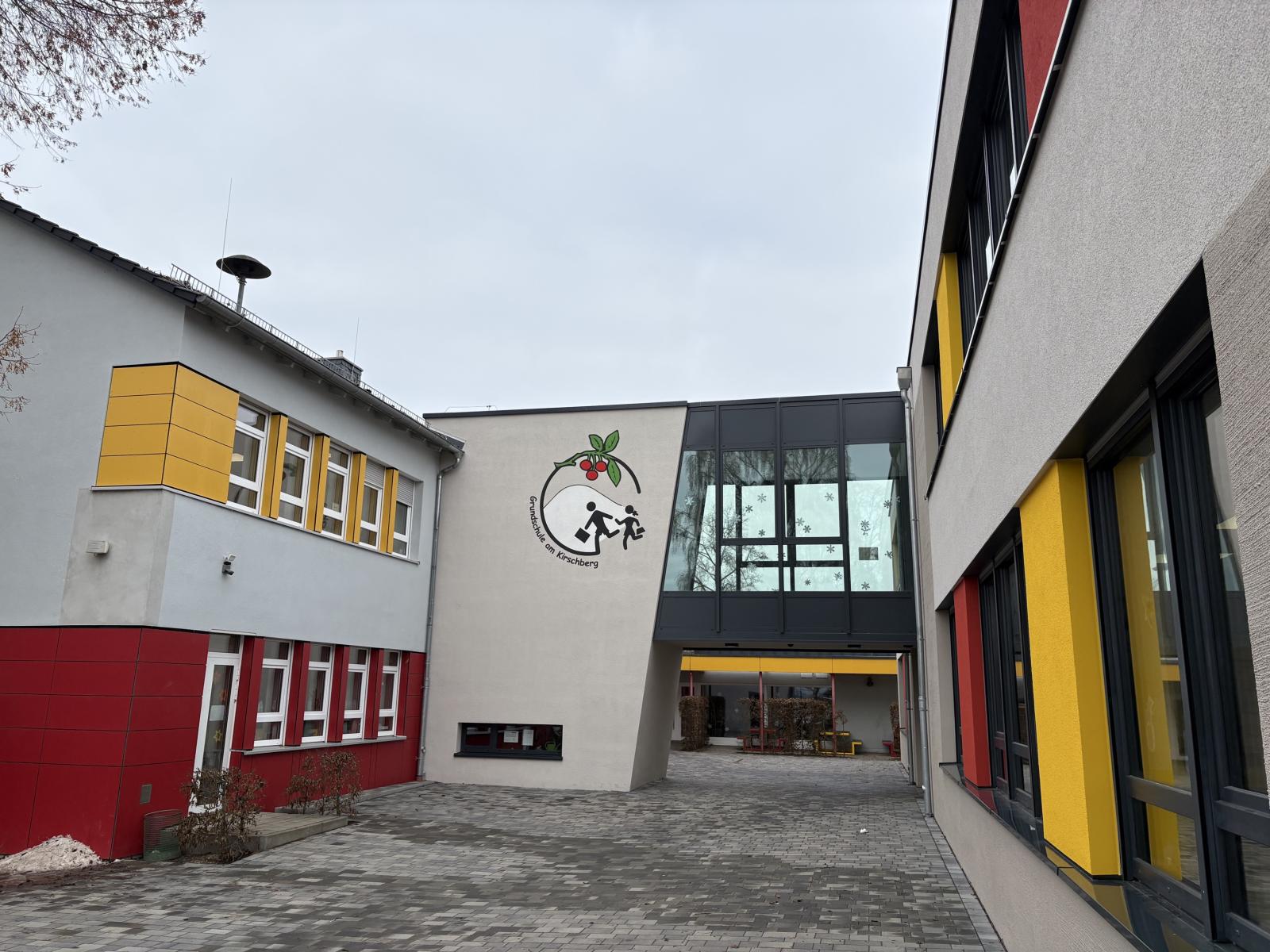 Schulportal Grundschule am Kirschberg in Felsberg
